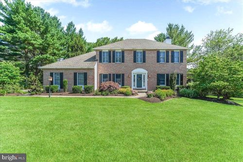 4 Pine Tree Ct, Hockessin, DE, 19707-9180 | Card Image