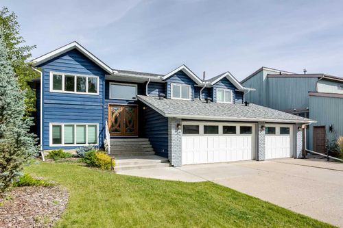 32 Bow Village Cres Nw, Calgary, AB, T3B4X2 | Card Image