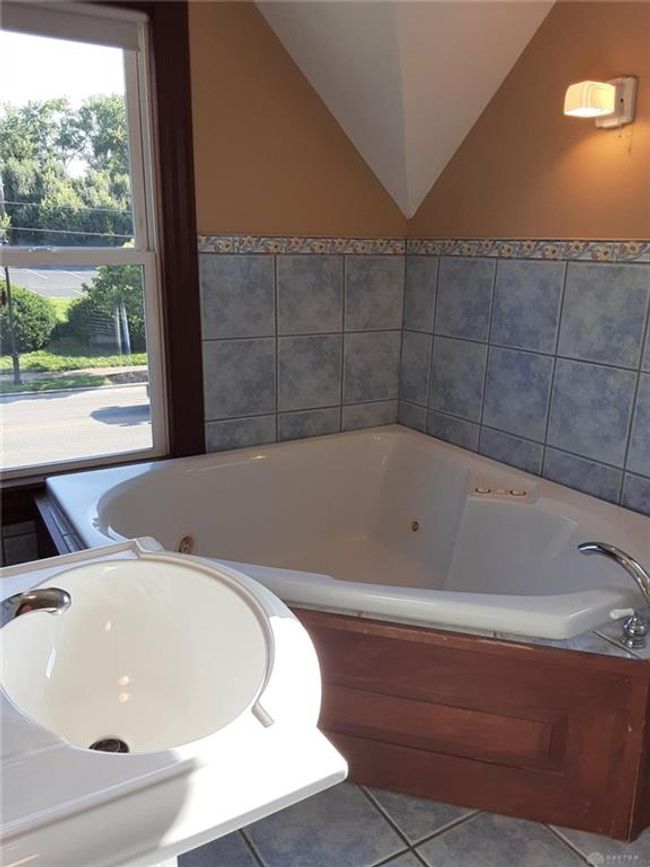 92 E Franklin St, House other with 3 bedrooms, 2 bathrooms and null parking in Centerville OH | Image 18