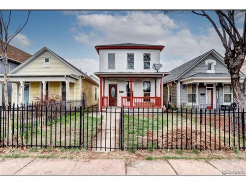 3233 Curtis St, Denver, CO, 80205-2754 | Card Image