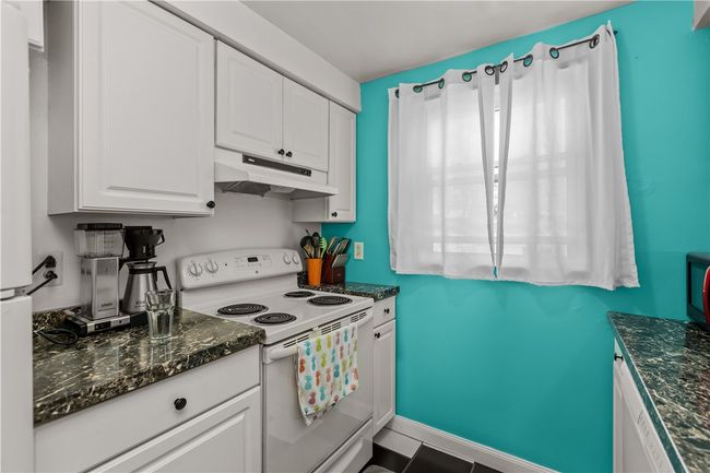 299 Holland Ct, Townhouse with 2 bedrooms, 2 bathrooms and 1 parking in Coraopolis PA | Image 19