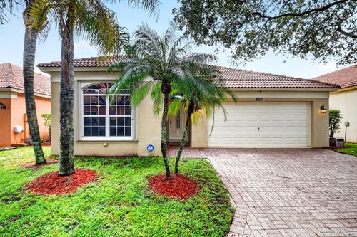 8021 Via Hacienda, Riviera Beach, FL, 33418-7856 | Card Image