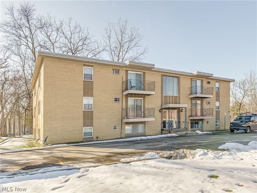 5382 Lee Rd, Maple Heights, OH, 44137-2548 | Card Image