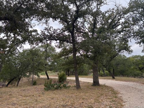 801 Orchard Park Blvd, Medina, TX, 78055-3747 | Card Image