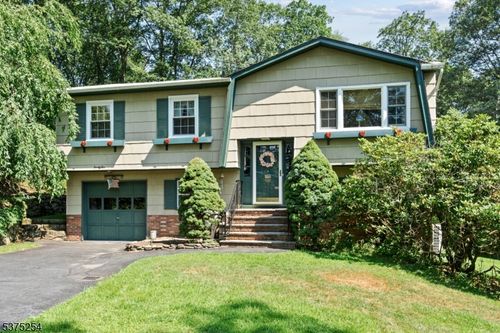 25 Mohawk Ave, Rockaway, NJ, 07866-1805 | Card Image