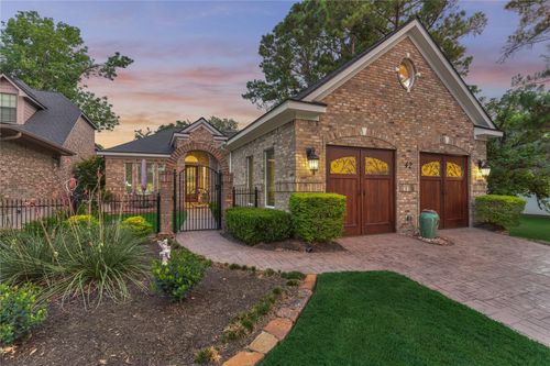 42 Winthrop Hbr S, Montgomery, TX, 77356-8461 | Card Image
