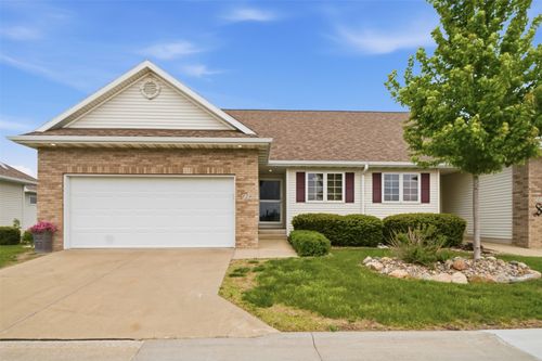 729 Se Ponds Edge Circle, Ankeny, IA, 50021 | Card Image