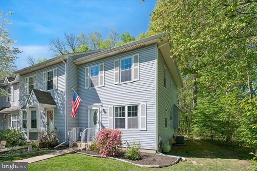 48 Andrews Ct, UPPER CHICHESTER, PA, 19014-3359 | Card Image