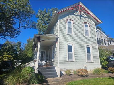 105 Bell Street, House other with 2 bedrooms, 1 bathrooms and null parking in Chagrin Falls OH | Image 3