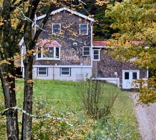 2090 Huntington Road, Richmond, VT, 05477 | Card Image