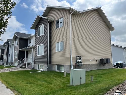 1-4850 Harbour Landing Dr, Regina, SK, S4W0K9 | Card Image