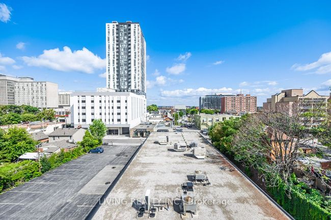512 - 175 Hunter St E, Condo with 2 bedrooms, 1 bathrooms and 1 parking in Hamilton ON | Image 20