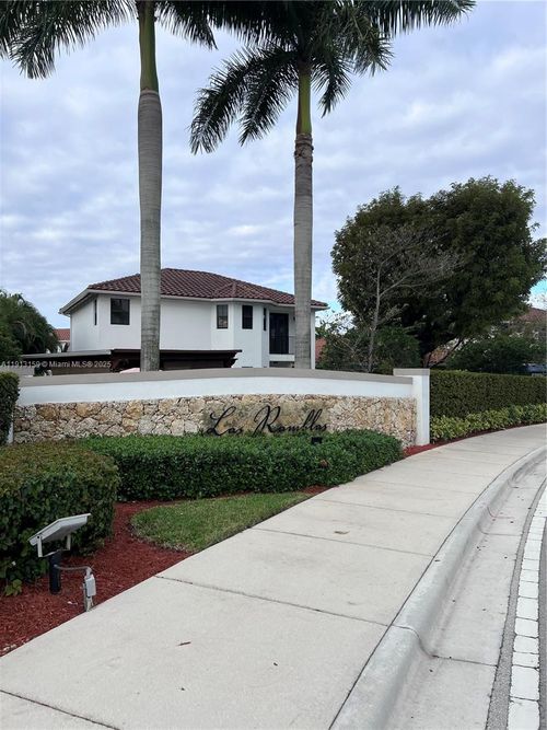 9801-9801 Nw 9th St, Miami, FL, 33172-3461 | Card Image