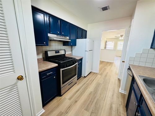 7-340 N Houston Street, Webster, TX, 77598 | Card Image