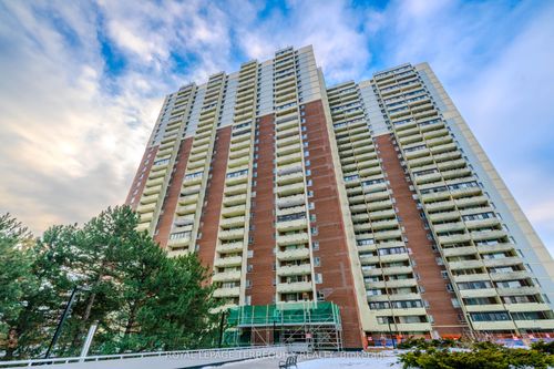 1703-1 Massey Sq, East York, ON, M4C5L4 | Card Image