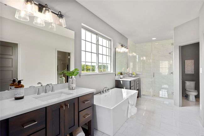 Photo representation of a similar home. Some features shown may be optional. | Image 16