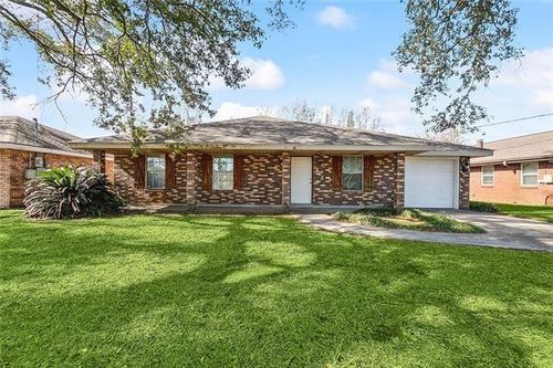402 Barton Ave, Luling, LA, 70070-5059 | Card Image