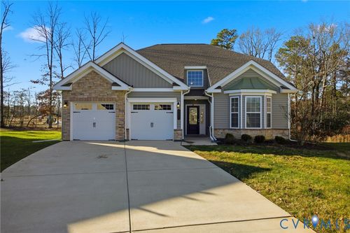 6101 Courage Trl, Chesterfield, VA, 23832-2211 | Card Image