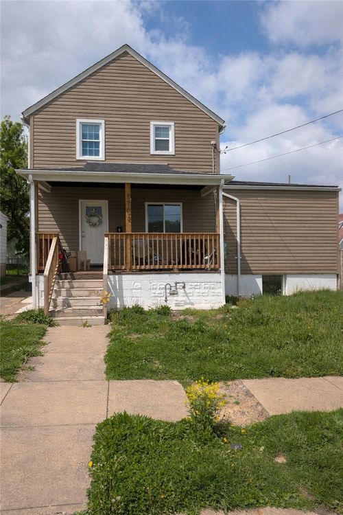 1702 Mcminn St, Aliquippa, PA, 15001-3004 | Card Image
