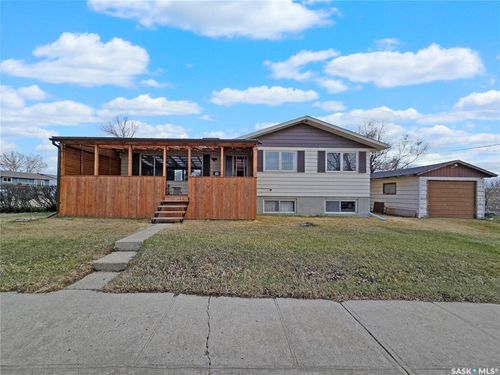 204 1st Ave Sw, Swift Current, SK, S9H3H3 | Card Image