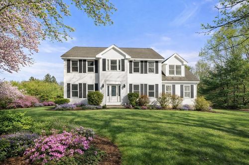 99 Corn Rd, Bolton, MA, 01740-1055 | Card Image