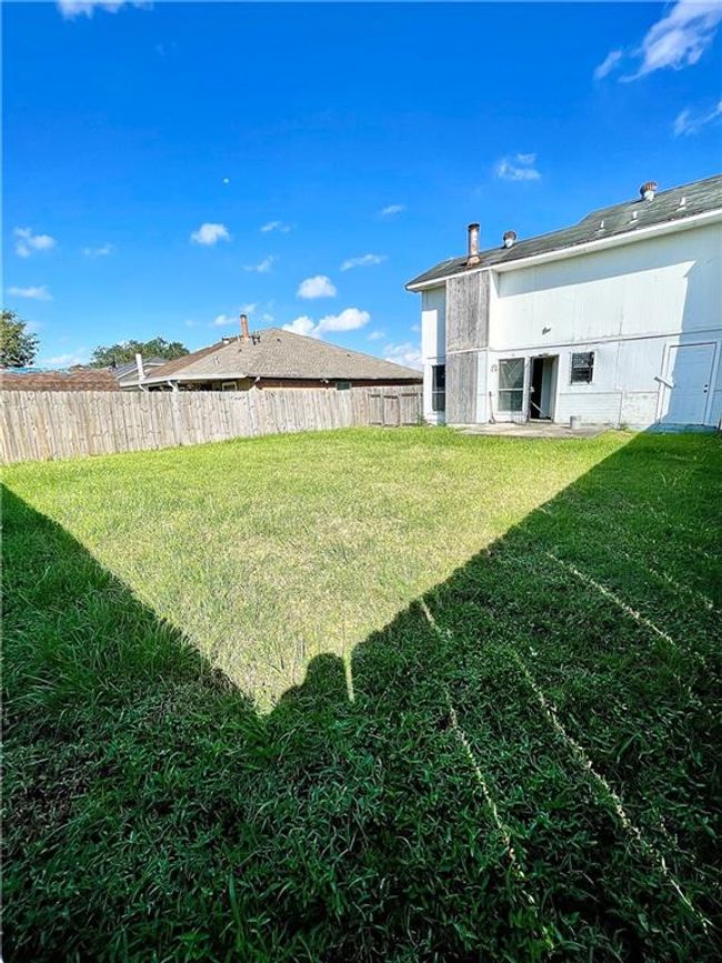 2116 Breckenridge Dr, House attached with 3 bedrooms, 2 bathrooms and null parking in Harvey LA | Image 19