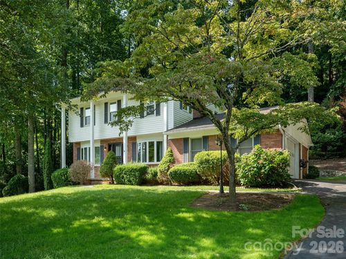 211 Ginseng Lane, Hendersonville, NC, 28791 | Card Image
