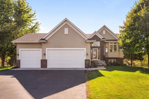 6805 Grouse Holw, Centerville, MN, 55038-7763 | Card Image