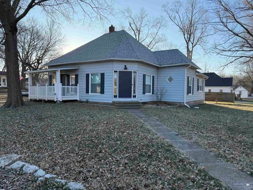 215 W Elm St, Riley, KS, 66531-9812 | Card Image