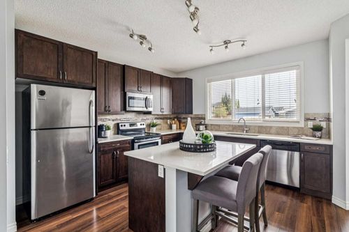 91 River Heights Green, Cochrane, AB, T4C0Y4 | Card Image