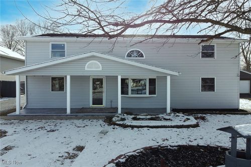 33621 Henwell Rd, Columbia Station, OH, 44028-9148 | Card Image