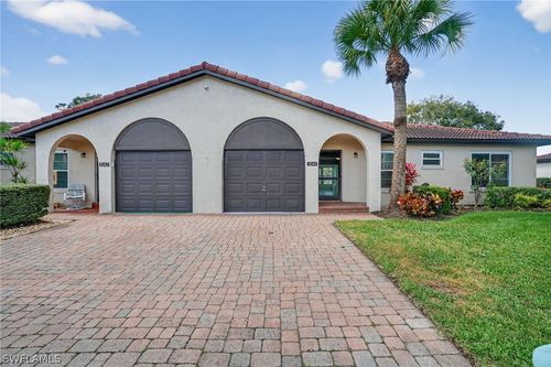 7d-1041 Forest Lakes Drive, NAPLES, FL, 34105 | Card Image
