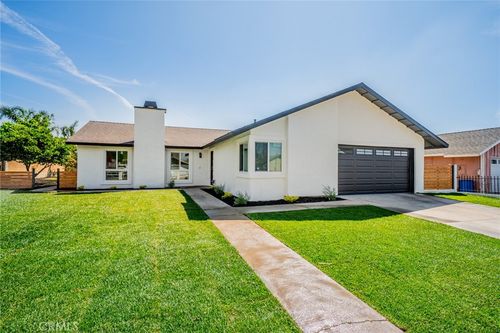 9905 Elm, Fontana, CA, 92335 | Card Image