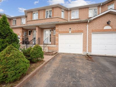 49 - 200 Cresthaven Rd, Condo with 3 bedrooms, 2 bathrooms and 2 parking in Brampton ON | Image 1