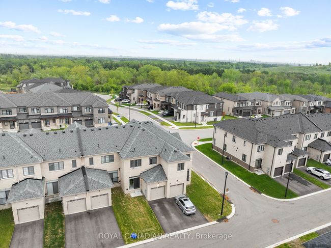 2670 Delphinium Trail, House attached with 4 bedrooms, 3 bathrooms and 1 parking in Pickering ON | Image 36