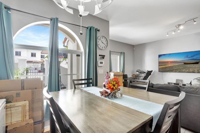 3513 Nw 29 Th Ct, Townhouse with 2 bedrooms, 3 bathrooms and null parking in Lauderdale Lakes FL | Image 11
