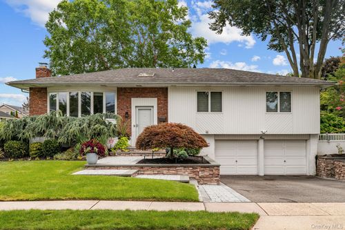 1 Cortland Ave, Jericho, NY, 11753-1505 | Card Image
