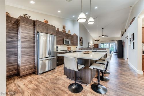 202-6113 Thresher Dr, NAPLES, FL, 34112-1905 | Card Image