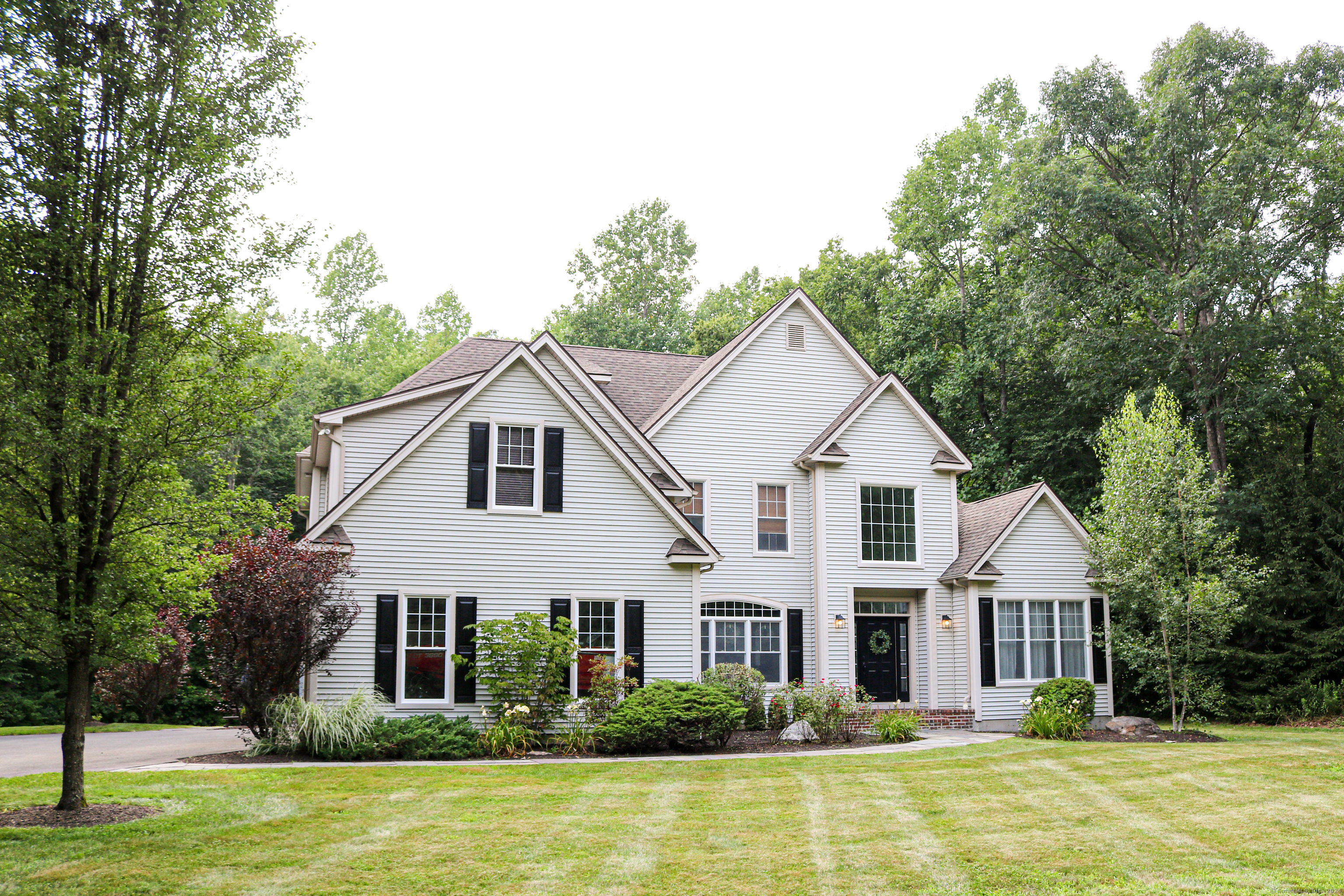 Bishop Rd, Oxford, CT 06478
