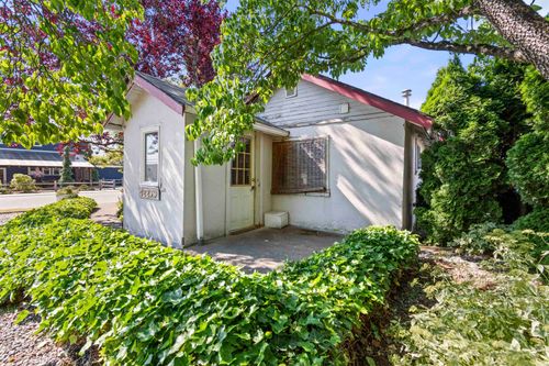42259 Yarrow Central Rd, Chilliwack, BC, V2R5E3 | Card Image
