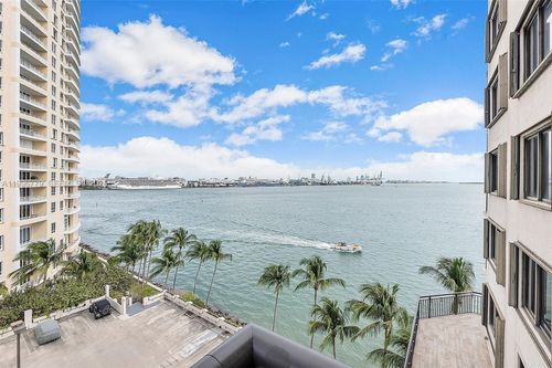 928-540 Brickell Key Dr, Miami, FL, 33131-2697 | Card Image
