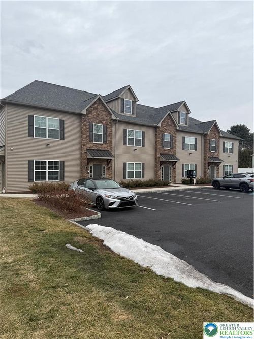 apt-202-1036 Blake St, BETHLEHEM, PA, 18017-4500 | Card Image