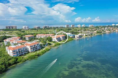 513 - 380 Gulf Of Mexico Drive, Condo with 3 bedrooms, 2 bathrooms and null parking in Longboat Key FL | Image 2