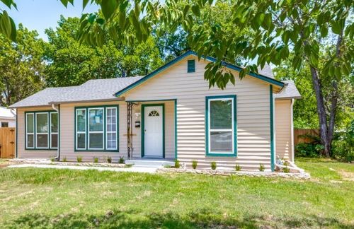 1112 Ann St, Bedford, TX, 76022-7005 | Card Image