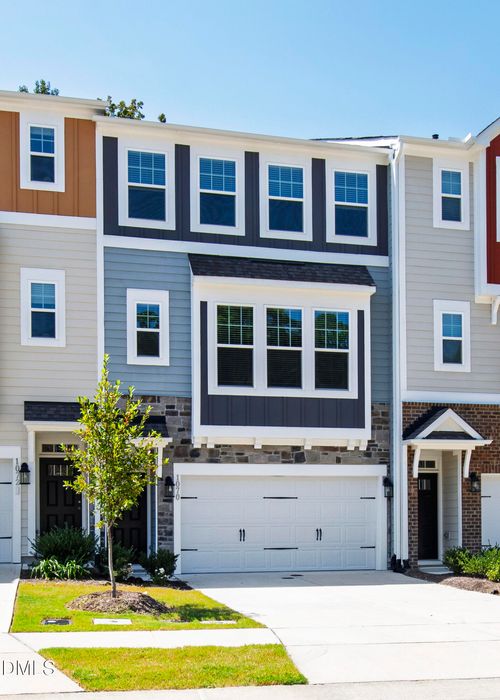 1070 Manorhaven Dr, Durham, NC, 27703-6809 | Card Image