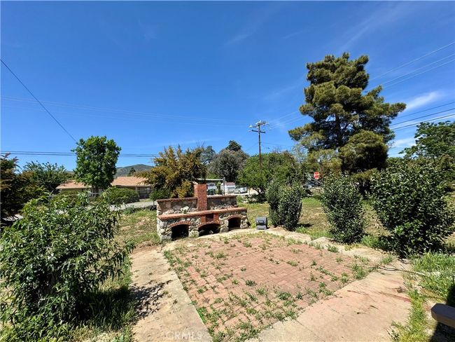 Outdoor BBQ Area | Image 18