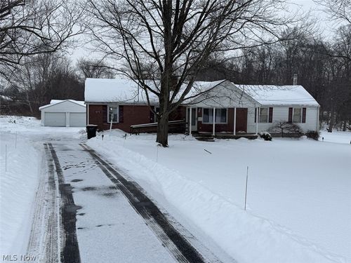 1070 Calla Rd E, Poland, OH, 44514-3203 | Card Image