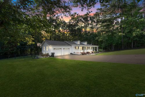 1990 Meadowood Dr, Southside, AL, 35907-7211 | Card Image