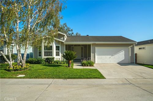 20208 Northcliff Dr, Canyon Country, CA, 91351-5790 | Card Image