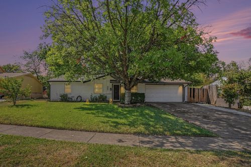 618 Thrush Ave, Duncanville, TX, 75116-2810 | Card Image